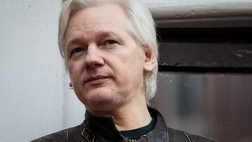 Julian Assange ar putea fi judecat pentru viol în Suedia