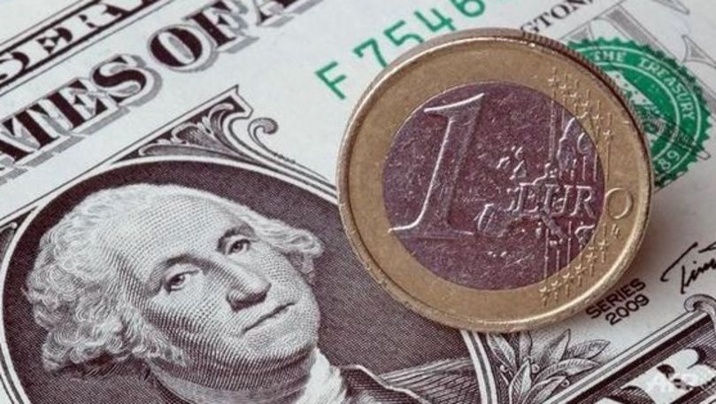 Лей продолжит обесцениваться по отношению к евро и доллару.