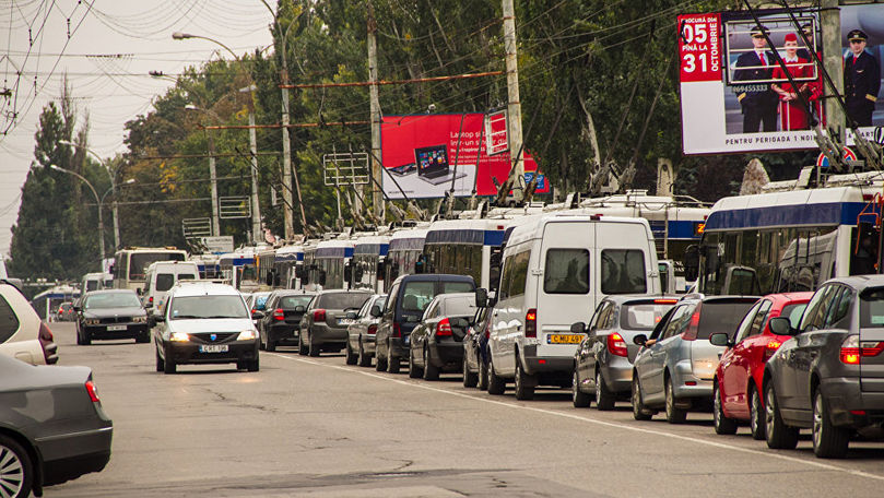 Circulaţia transportului public în Chişinău, redirecționată de 9 mai