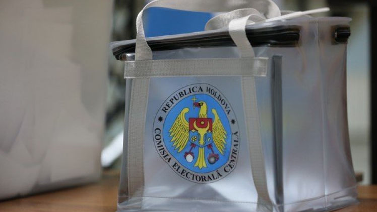 Turul doi al alegerilor locale noi: Votanții pot solicita urna mobilă