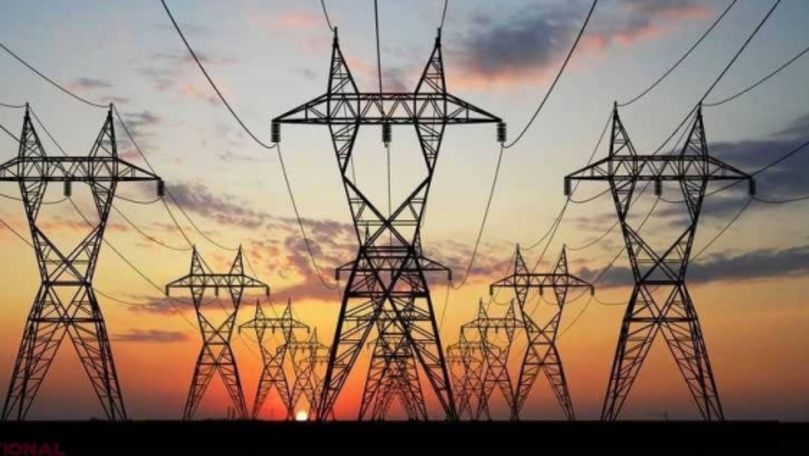 Reuters: Două companii de energie vor să vândă firmele din România