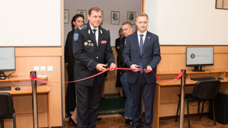 Академия «Штефан чел Маре» запустила оцифрованную библиотеку.