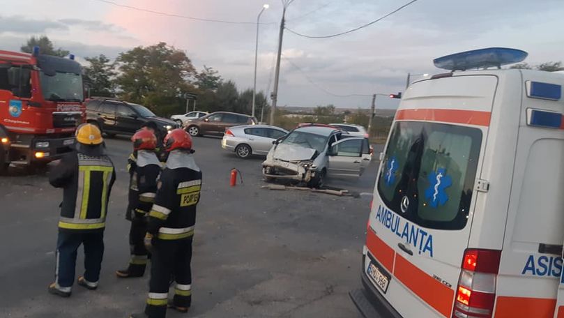 Accident grav lângă Aeroportul Chișinău: Sunt 11 răniți