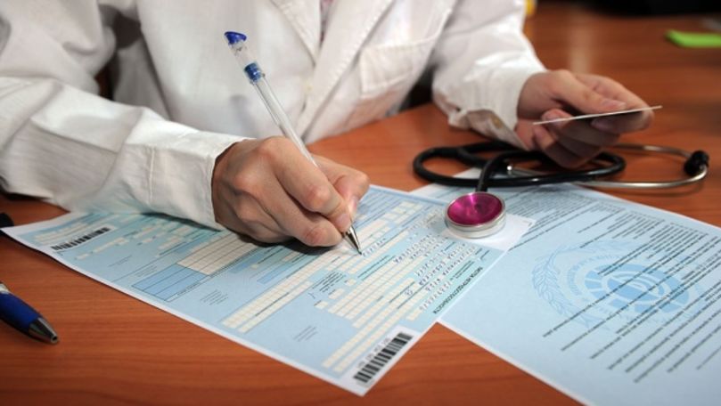 Medic de familie, prins cum elibera certificate medicale contra cost