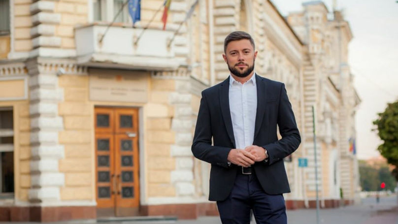 Pleacă la Guvern? Primăria, după demisia lui Chironda: E dreptul lui