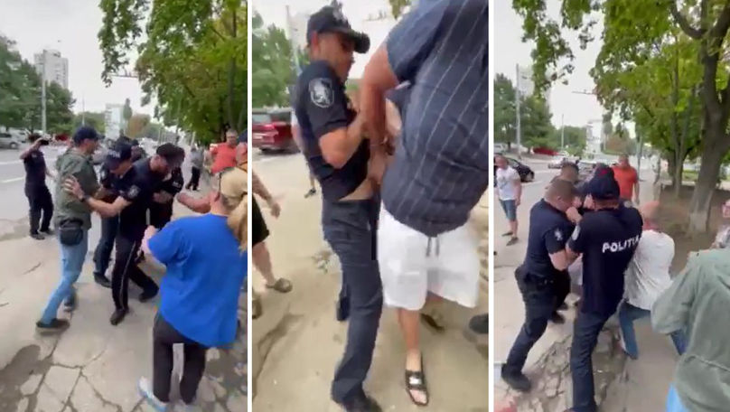 Îmbrânceli dintre polițiști și comercianți de flori, filmate la Botanica