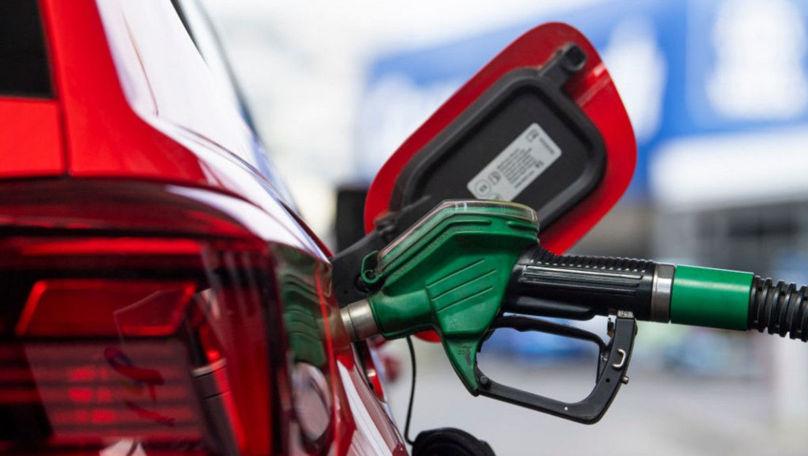 Benzină mai scumpă și motorină mai ieftină: Cât vor costa carburanții