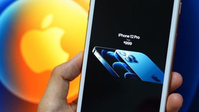 iPhone 12, greu de găsit. Apple face faţă cu greu cererii