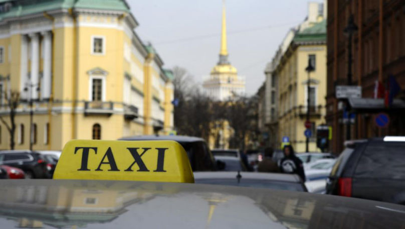 Un moldovean din Rusia i-a cerut taximetristului să-l ducă în Moldova