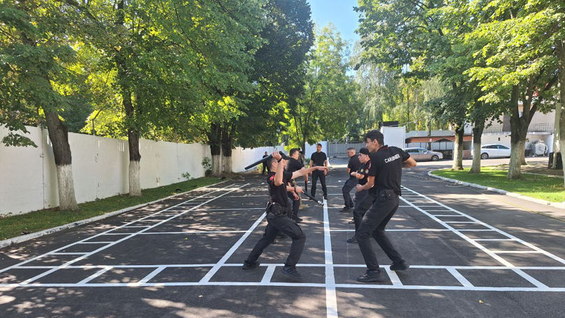 Carabinierii și polițiștii își consolidează abilitățile tactice