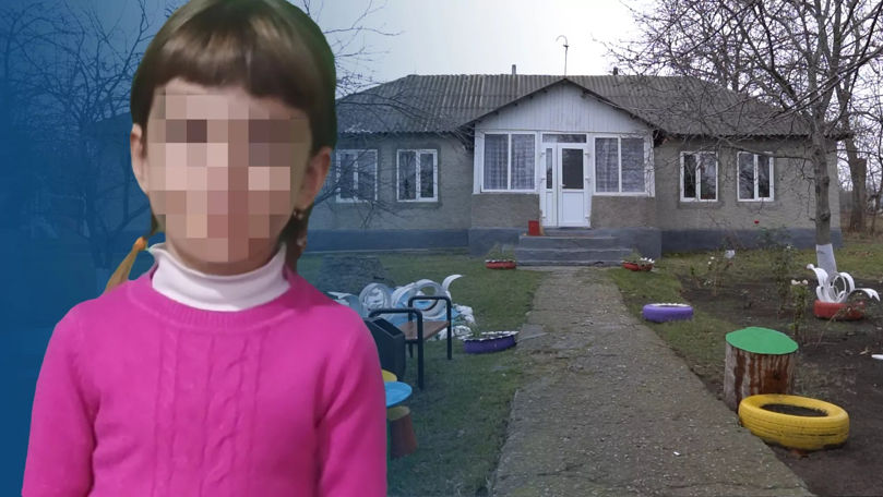 Caz șocant la o grădiniță: Educatoarea a tuns părul unei fetițe