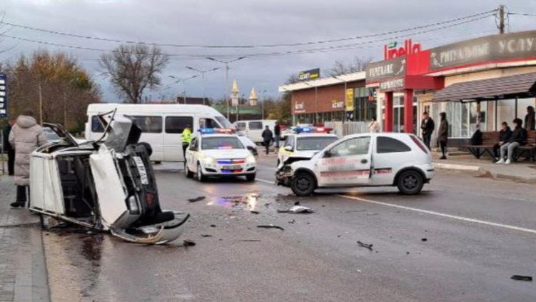 В серьезном ДТП в Каушанах пострадал 23-летний водитель.
