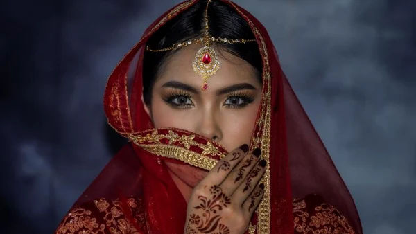 O mireasă indiană dată dispărută, arestată pentru că și-ar fi ucis soțul
