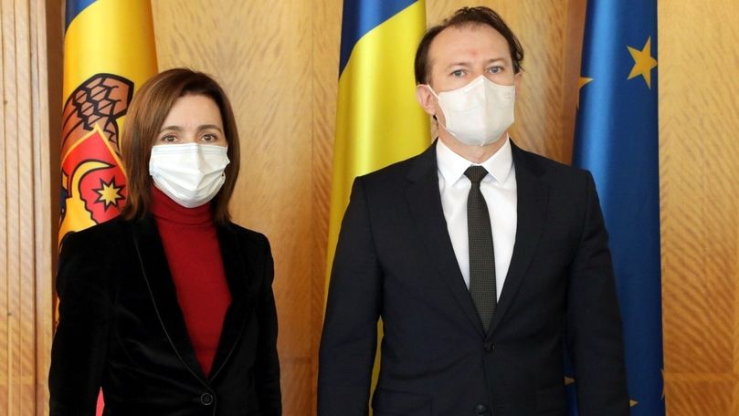 По дороге в Париж Санду встретилась с премьером Румынии.