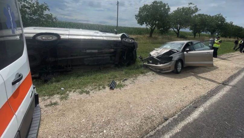 Coliziune pe contrasens la Edineț: Un bărbat, transportat la spital
