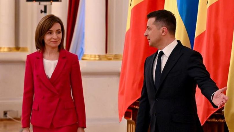 Санду: Я попросила помощи Зеленского в вопросе собственности РМ на Украине.