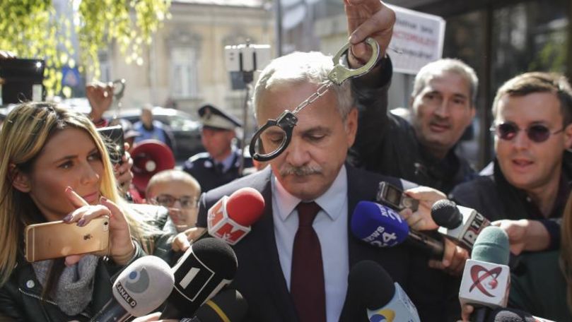 Dragnea a mers la pușcărie într-o cămașă și cu mâncare de acasă