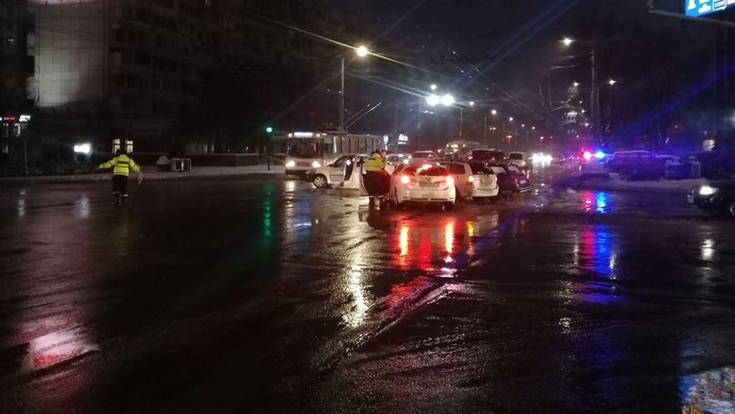 Accident cu implicarea a 4 mașini în centrul Capitalei