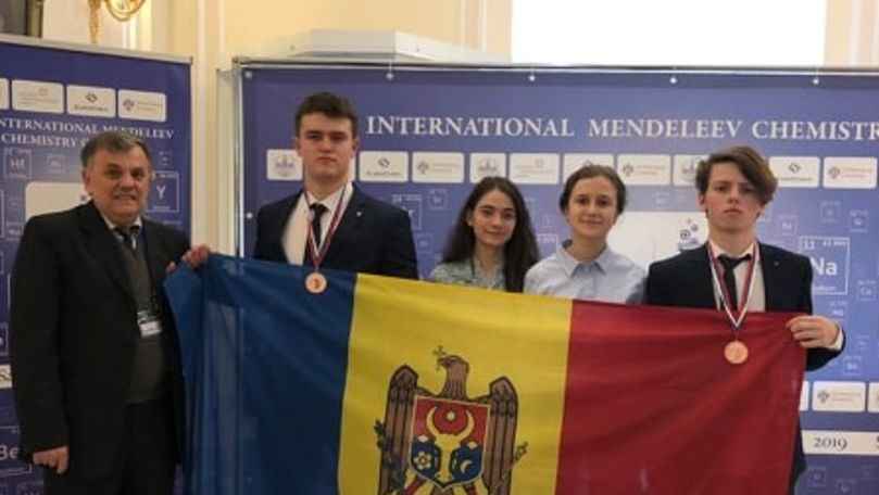 Elevii moldoveni au obținut două medalii de bronz la Olimpiada de Chimie