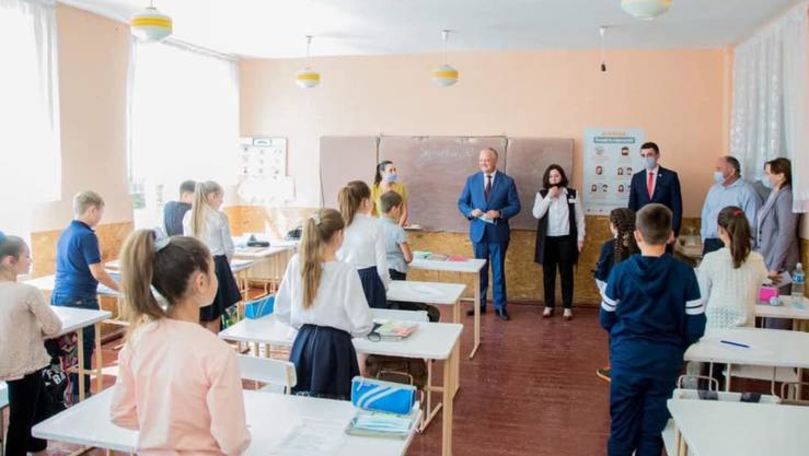 Deputat moldovean, la RFI: Poliția refuză să-i aplice amenzi lui Dodon