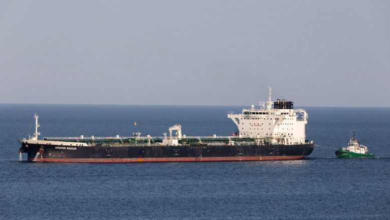 Represalii în urma atacului american. Iran va închide strâmtoarea Ormuz