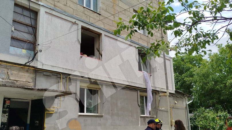 Explozie într-un apartament din Călărași: Pe cine acuză proprietarul