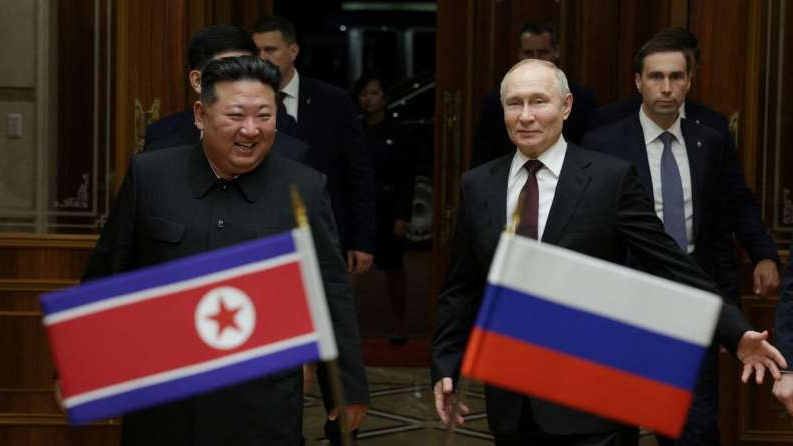 Vladimir Putin și Kim Jong-Un au început discuțiile la Phenian