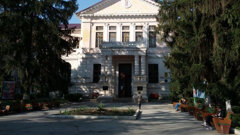 Cele mai scumpe universităţi din ţară. Topul taxelor de studii