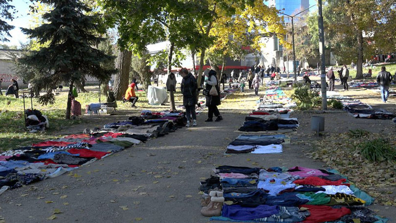 Centrul orașului Bălți s-a transformat într-o piață second hand