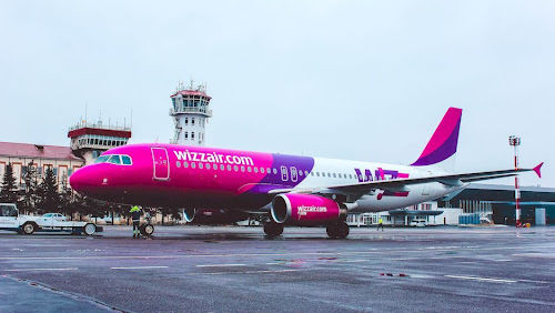 Compania avia Wizz Air şi-a redeschis baza aeriană la Chişinău