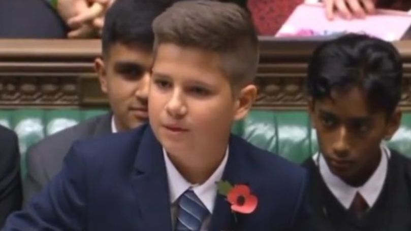 Copil vorbitor de română, aplaudat în Parlamentul Marii Britanii