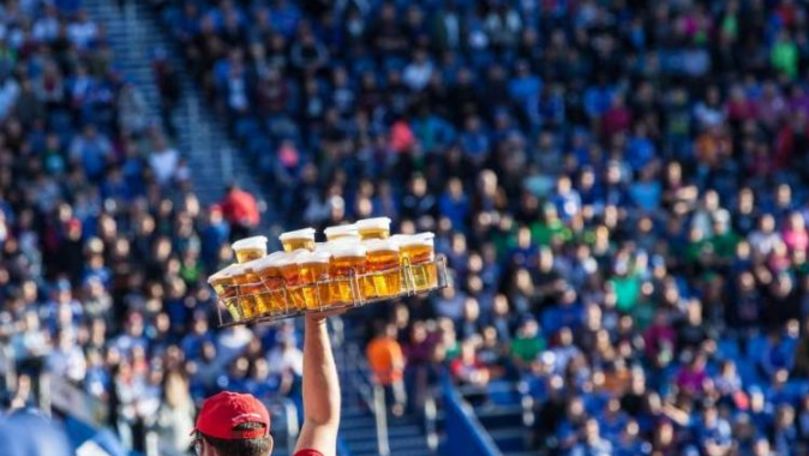 UEFA va autoriza vânzarea alcoolului pe stadioane din sezonul viitor