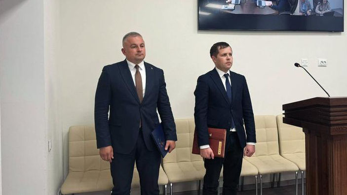 Doi candidați luptă pentru interimatul funcției de procuror general