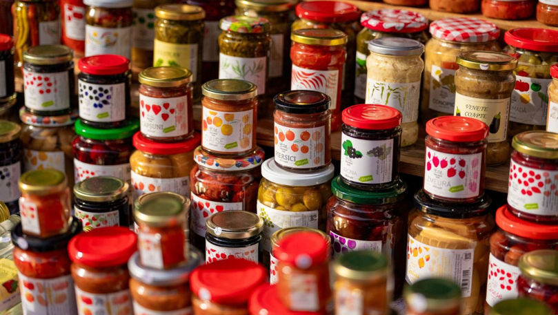Producția de conserve din fructe s-a prăbușit din cauza prețurilor mari