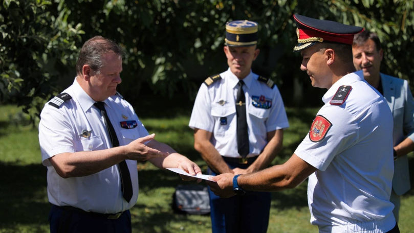 Ambasada Franței acordă ofițerilor moldoveni certificate de recunoștință