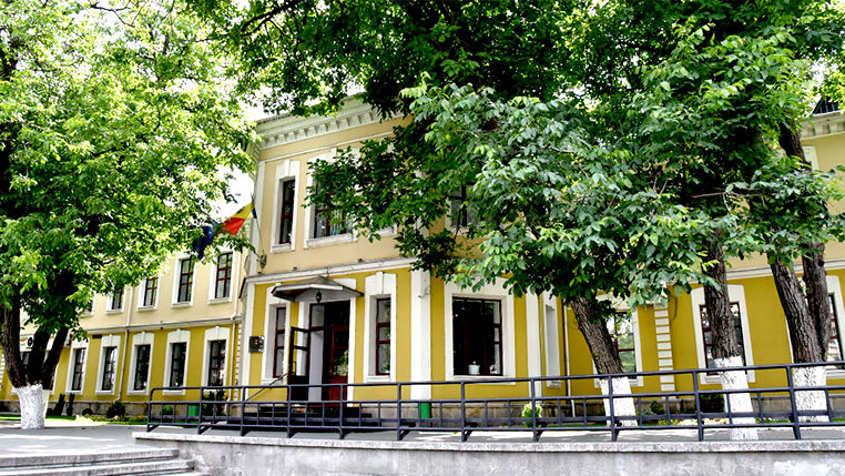Profesorii universitari salută majorările salariale