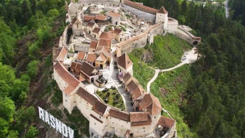 O piesă de 200 de euro a omorât turismul la Cetatea Râşnov din România