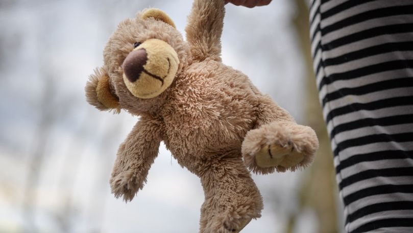 Un copil de 1 an a rămas orfan, după ce tatăl a decedat în Egipt