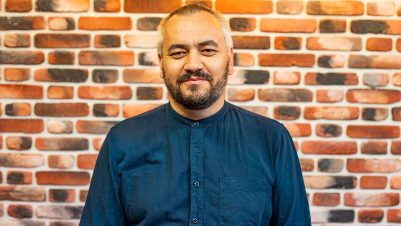 Un activist cere promulgarea unei legi privind accesul în țară