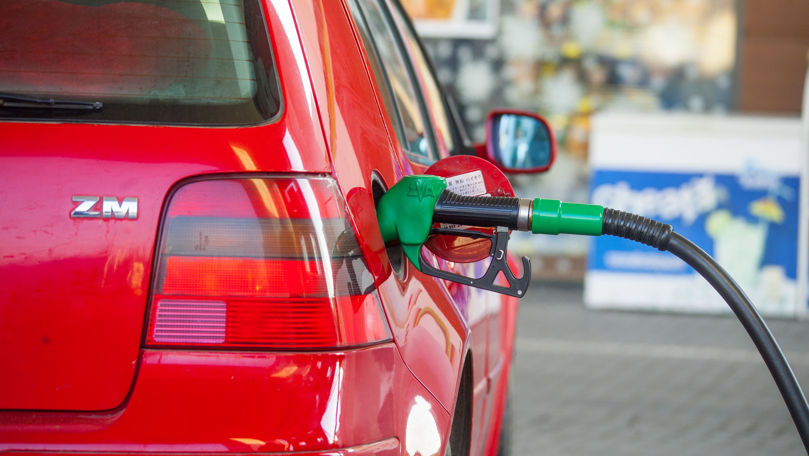 ANRE a stabilit noile prețuri plafon pentru benzină și motorină