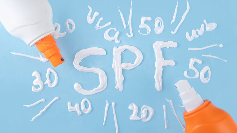 Cât de des este recomandat să aplici crema cu SPF pe față și corp