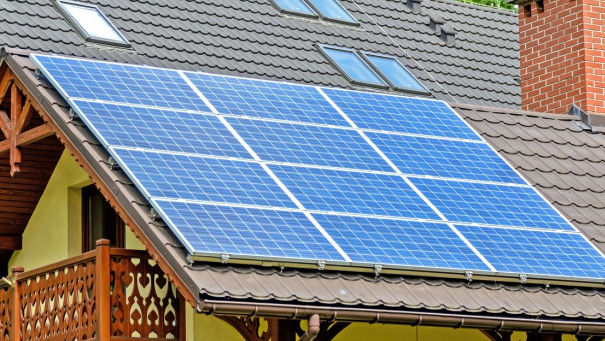 Mai multe locuințe vor fi renovate din fondul eficienței energetice