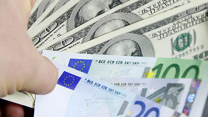 Curs valutar 8 octombrie 2019: Cât valorează un euro și un dolar