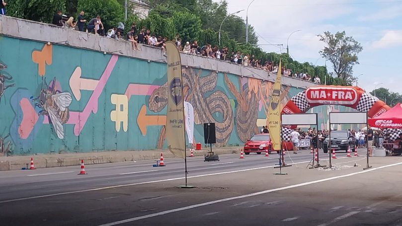 Campionatul de Drag Racing: Zeci de șoferi și-au demonstrat abilitățile