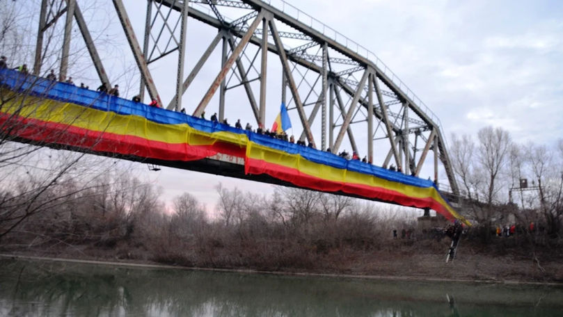 România va construi trei poduri noi peste Prut. Ce localităţi vor lega