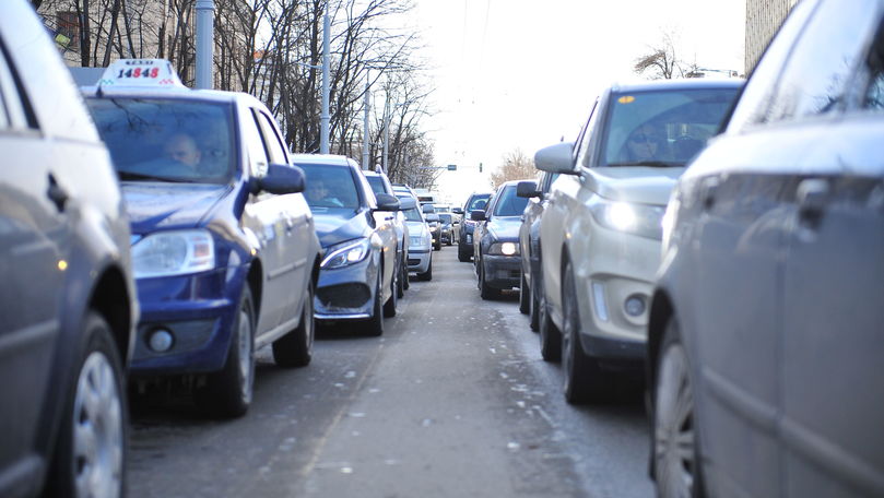 InfoTrafic: Nervi şi ambuteiaje în Chişinău. Străzi de evitat