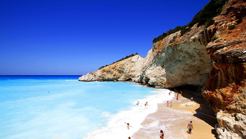 Deşi vara a trecut, moldovenii tot pleacă în vacanță: Ce preferințe au