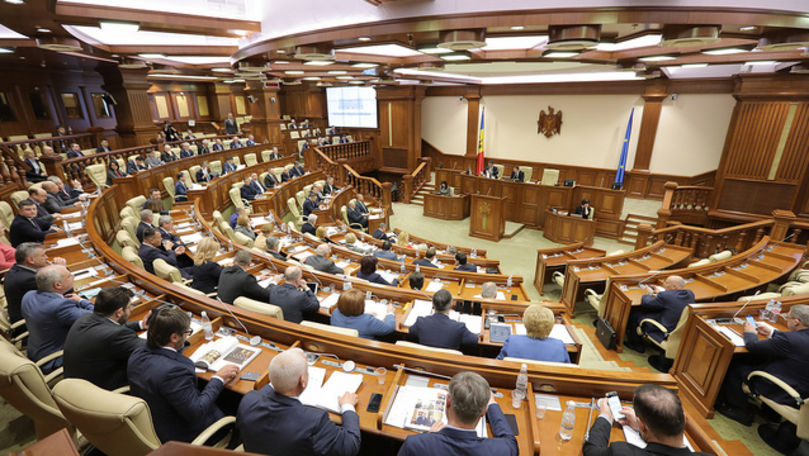Legislativul s-a întrunit în prima şedinţă din sesiunea de primăvară