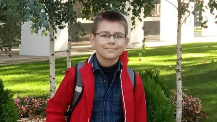 Un băiat de 14 ani diagnosticat cu sarcom pulmonar are nevoie de ajutor