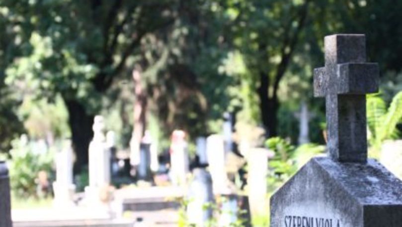 Un moldovean islamist din România vrea un cimitir în grădină